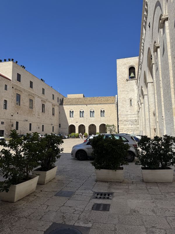 Bari